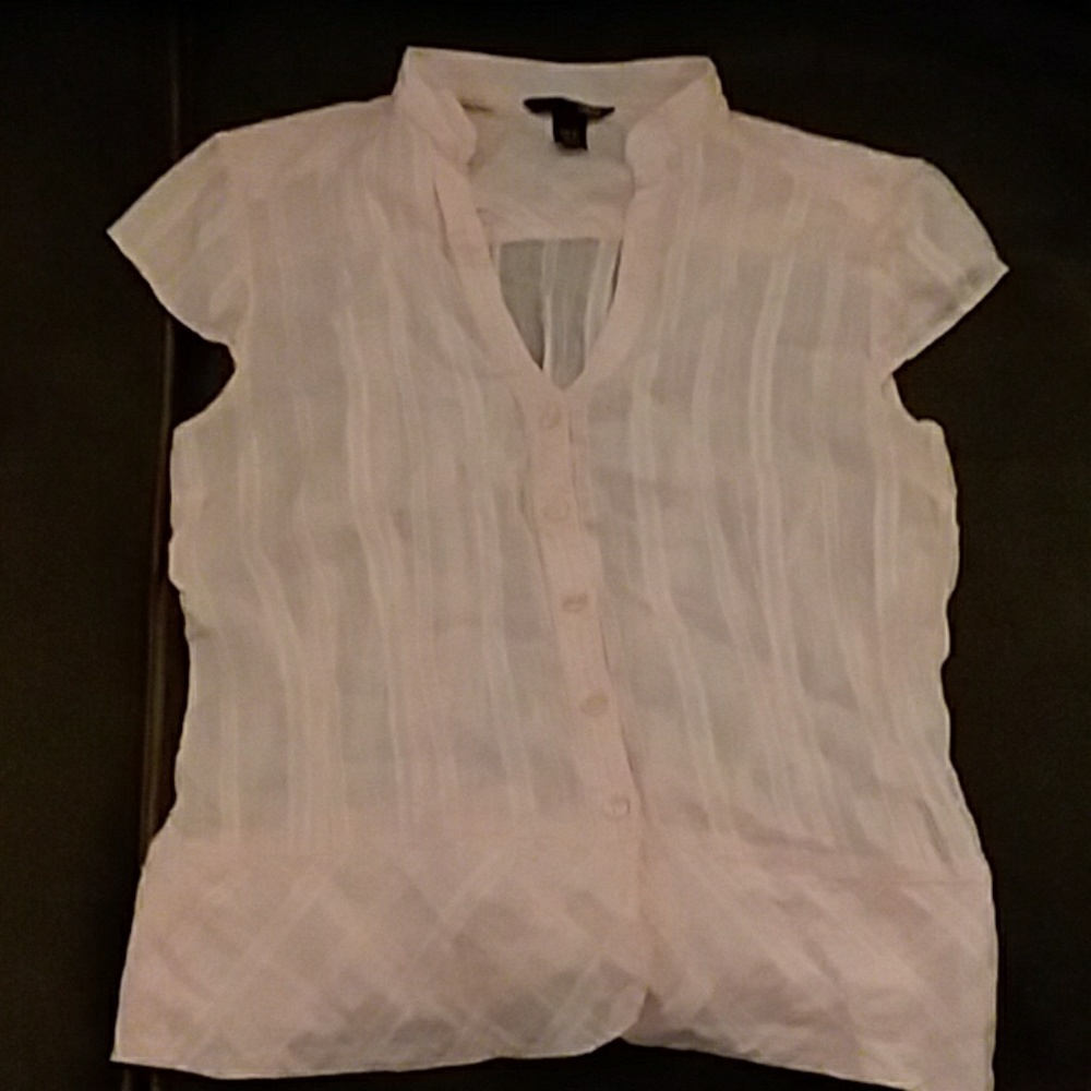 H&M pale pink button down blouse